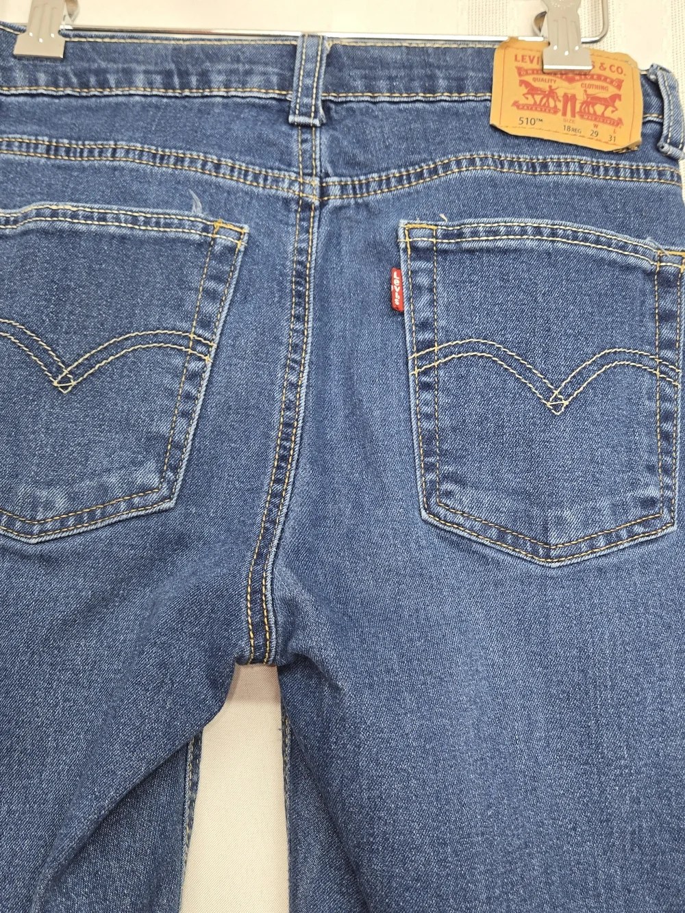 LEVI'S PERFORMANCE 510 SKINNY BOY'S JEANS SIZE 18